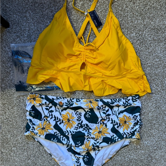 NWT Two piece Plus Swimsuit - Picture 2 of 7